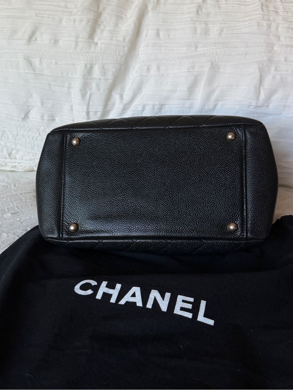 CHANEL Black Quilted Caviar Leather Petite Timeless Shoulder Bag with Gold Chain - Picture 5 of 9
